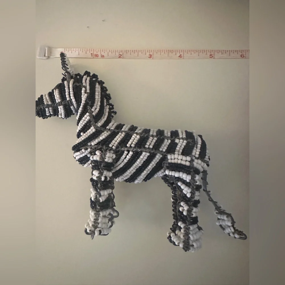 Handmade beaded wire zebra sculpture - Picture 4 of 6